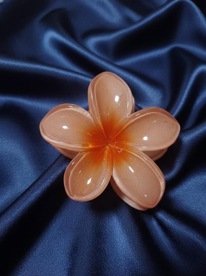 Jumbo Plumeria Claws for girls.