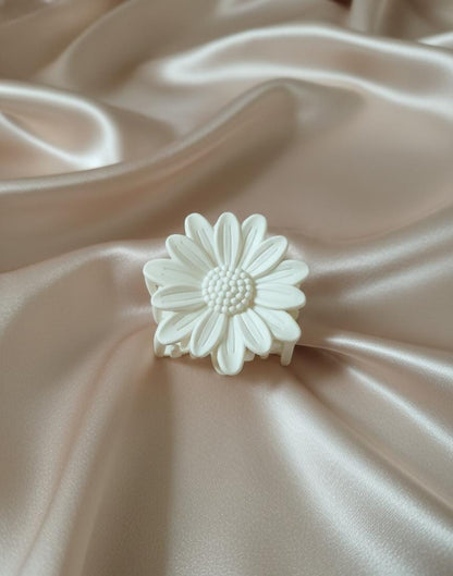 "Ready-to-Style Gift Box" hamper pack of 8 types