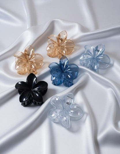 Pack of 06 Medium size Smoky Noir Claw for girls