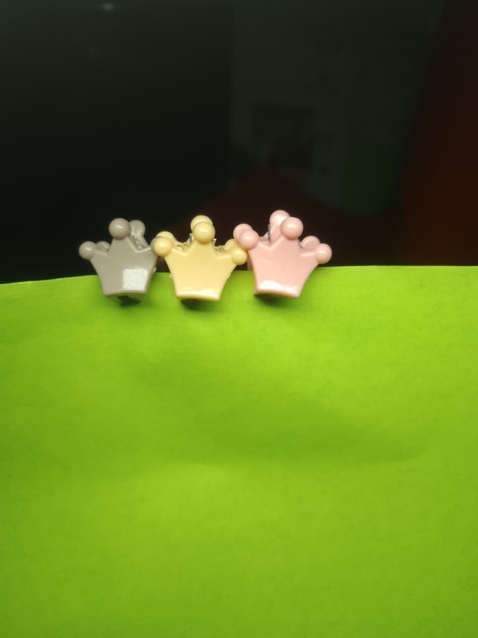 Small hair claws for girls